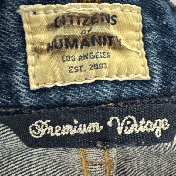 Citizens of Humanity (CoH) Charlotte Crop High-Rise Straight Jeans. Button Fly - Picture 10 of 12